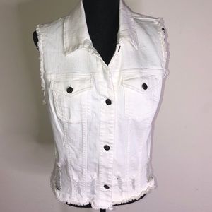 NWOT Xhilaration Jean Vest